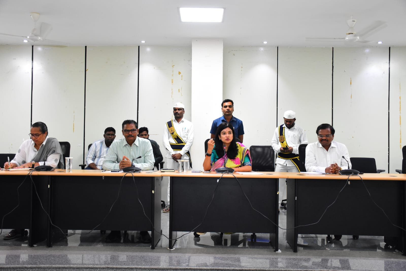  రాజన్న సిరిసిల్ల, మార్చి - 09 పెండింగ్ ఫైళ్లు పరిష్కరించాలి  కలెక్టర్ గరిమ అగ్రవాల్  